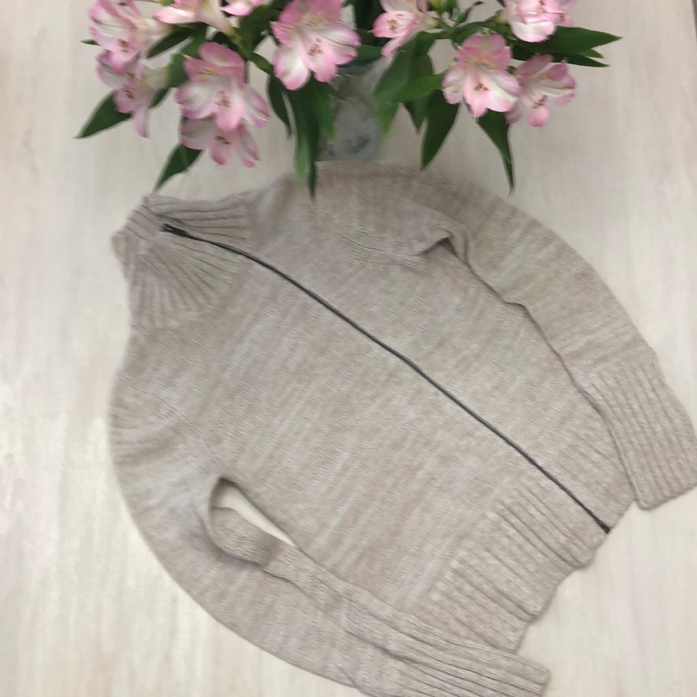 Women’s Victoria’s Secret Sweater